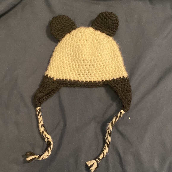Knit tight panda toque - Picture 2 of 2